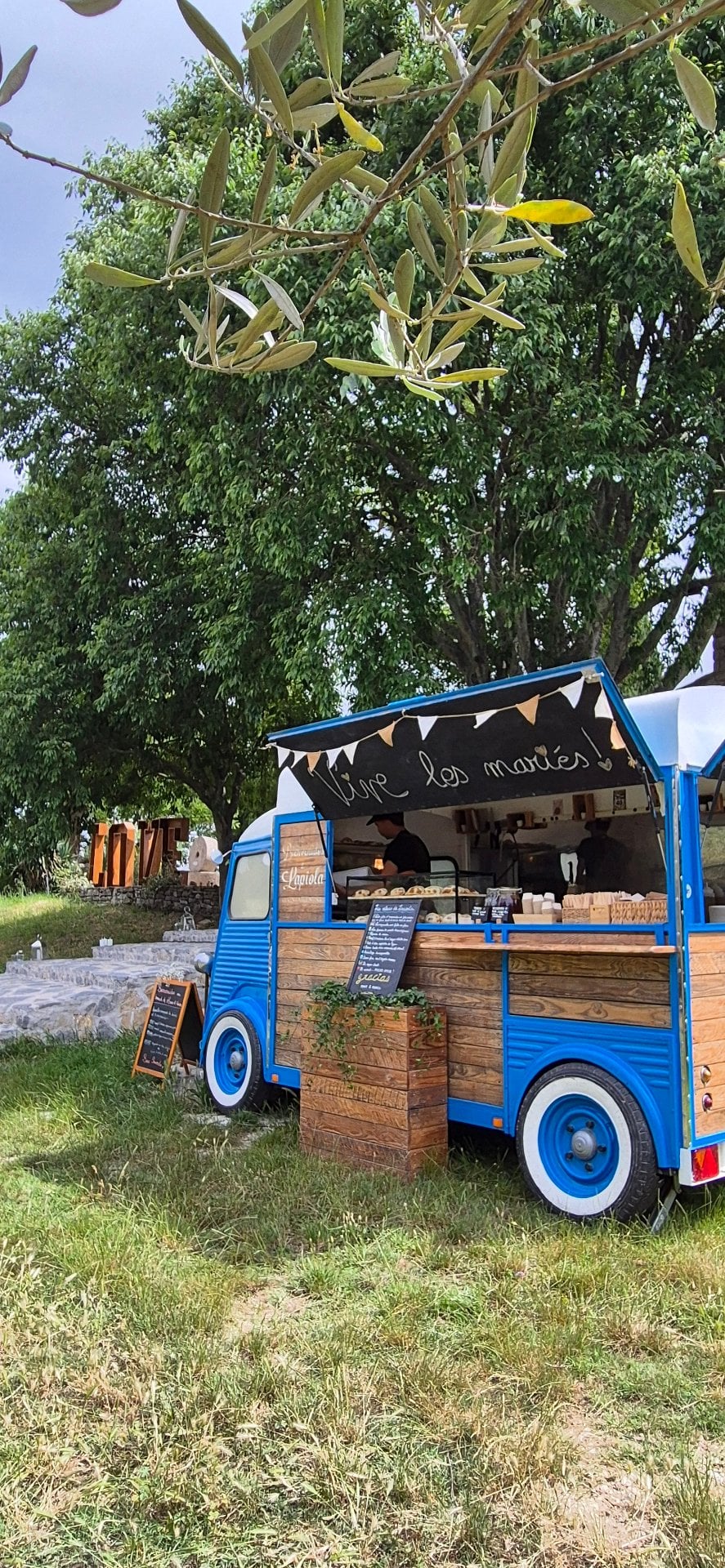 LAPIOLA FOODTRUCK ARGENTIN - Photo 3