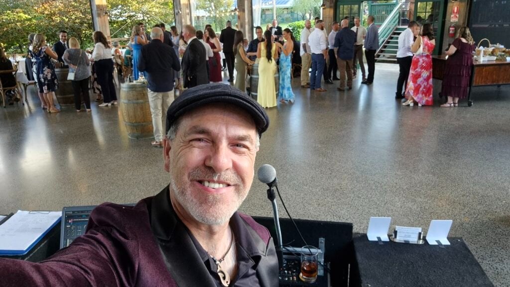 Radio Active Mobile Disco - Photo 3